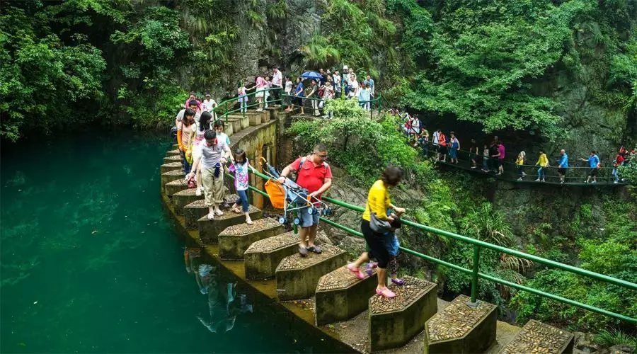 【4天五一小長(zhǎng)假攻略】-西尼機(jī)電預(yù)祝各位“五一勞動(dòng)節(jié)”快樂！