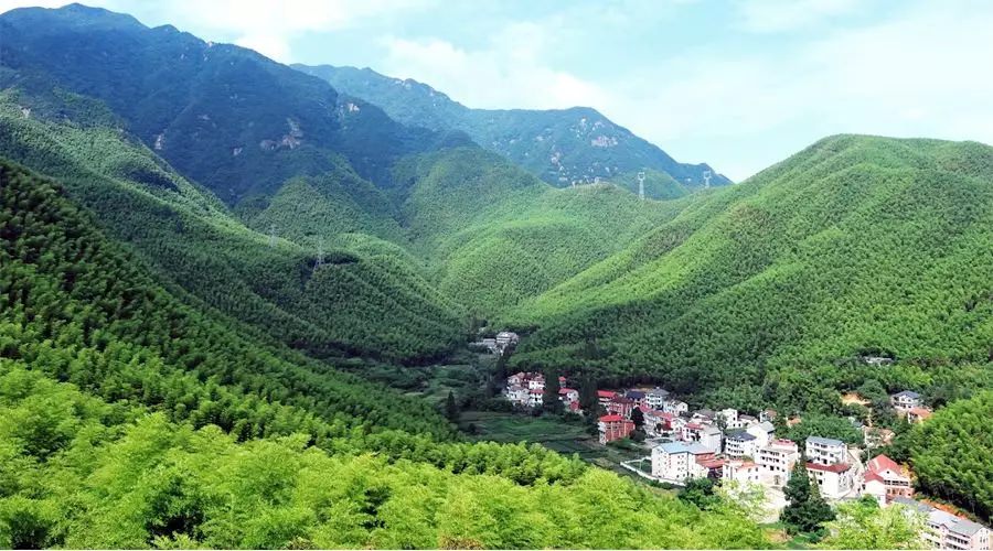 【4天五一小長(zhǎng)假攻略】-西尼機(jī)電預(yù)祝各位“五一勞動(dòng)節(jié)”快樂！