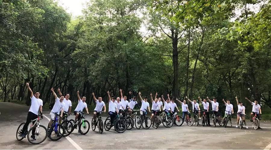 話“破繭”之勢，商“創(chuàng)新”之路 — 祝賀西尼機(jī)電2018年半年度營銷會議圓滿舉行